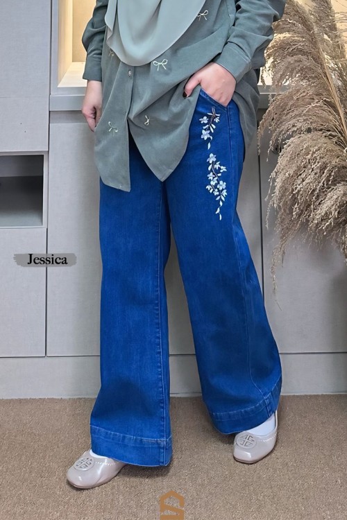 Louisa Wide - Jessica